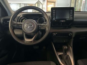 Car image 11