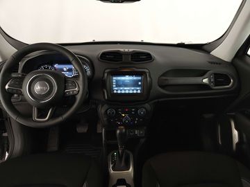 Car image 30