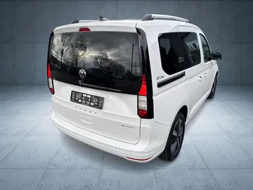 Car image 25