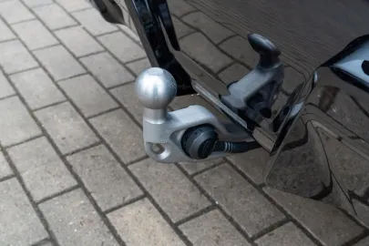 Car image 34