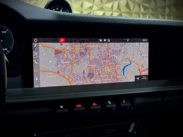 Car image 40
