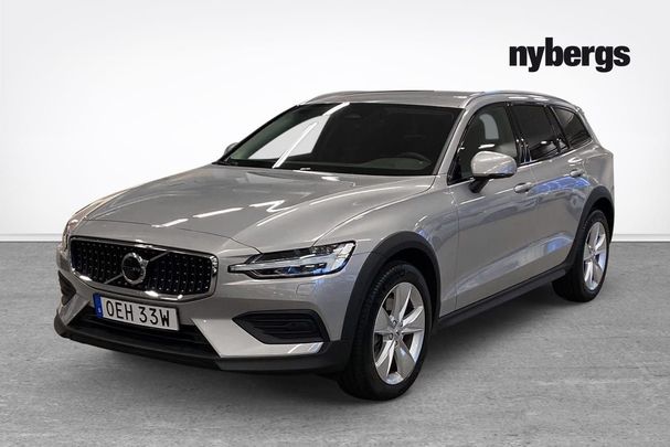 Volvo V60 Cross Country AWD B4 147 kW image number 1