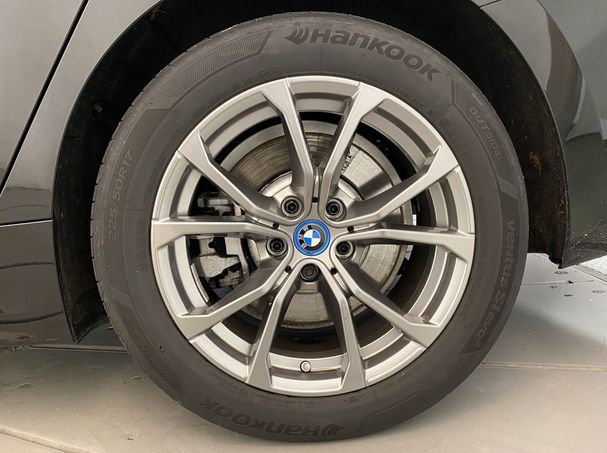 BMW 330e M Sport xDrive 215 kW image number 8