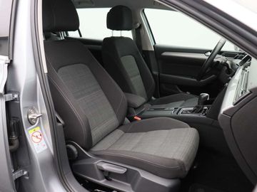 Car image 37