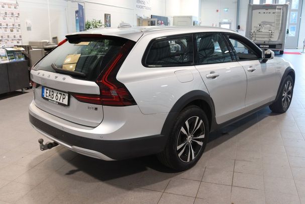 Volvo V90 Cross Country AWD B5 174 kW image number 4