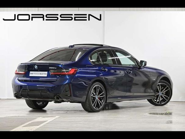 BMW 330e 215 kW image number 2