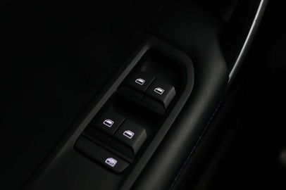 Car image 38