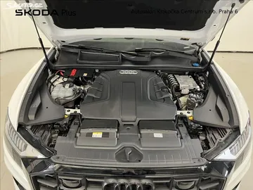 Car image 35