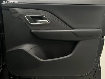 Car image 38