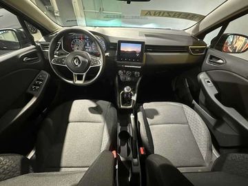 Car image 14