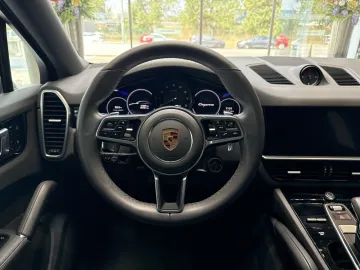 Car image 41