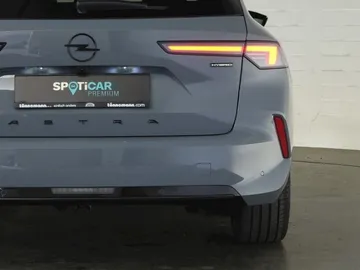 Car image 35