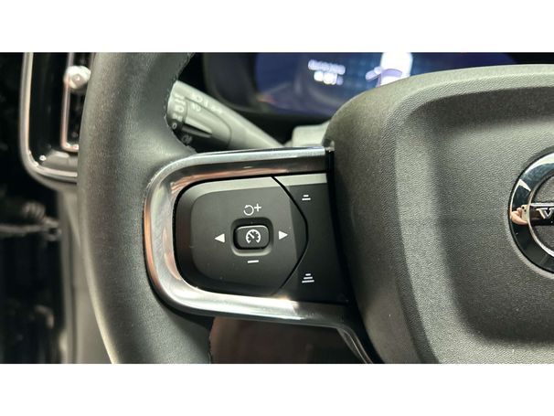 Volvo XC40 Recharge Core 170 kW image number 19