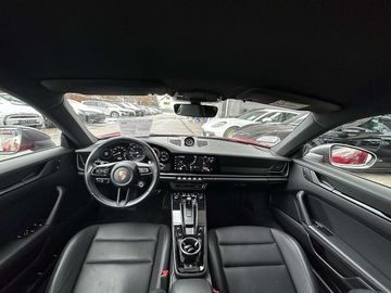 Car image 29