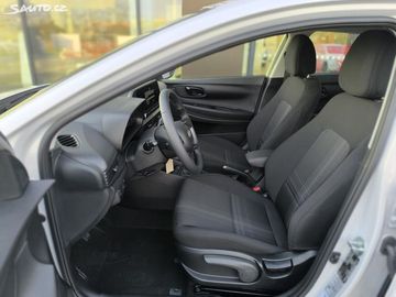 Car image 13