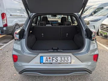 Car image 25