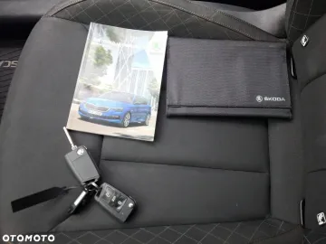 Car image 33