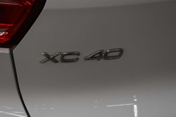 Volvo XC40 T2 95 kW image number 13