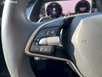Car image 34