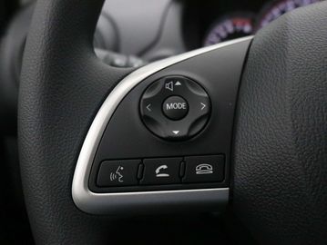 Car image 33