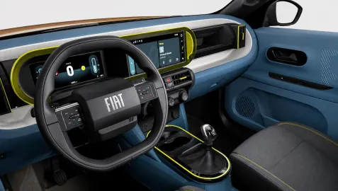 Car image 4