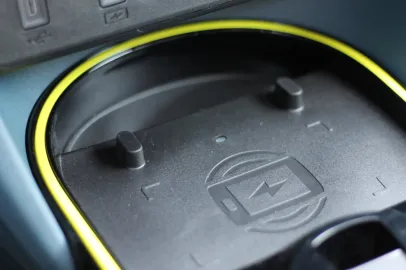 Car image 27