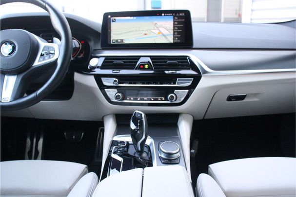 BMW 530i Touring 185 kW image number 38