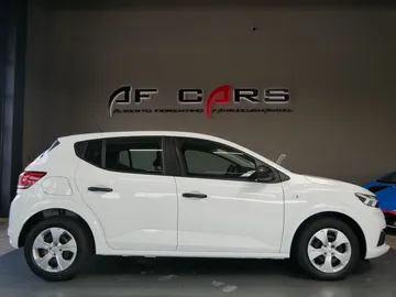 Car image 4