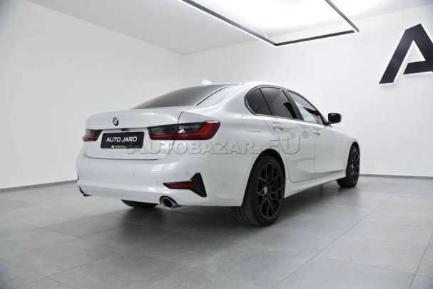 BMW 320d xDrive 140 kW image number 6