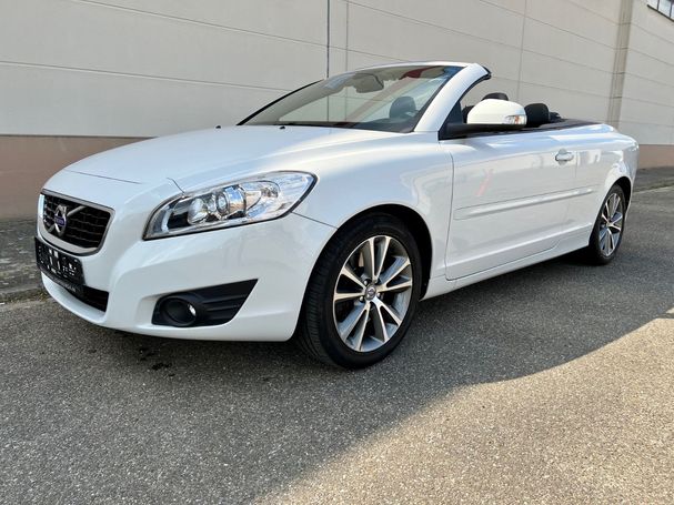 Volvo C70 D3 Momentum 110 kW image number 1