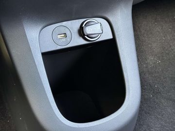 Car image 41