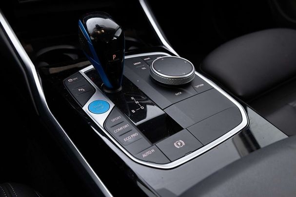 BMW i4 eDrive40 250 kW image number 13