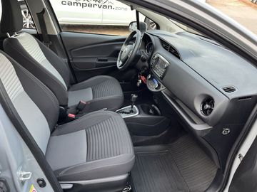 Car image 14