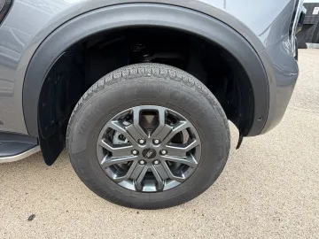 Car image 45