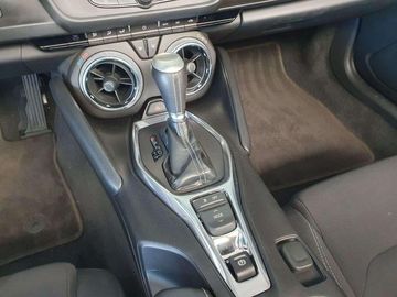 Car image 15