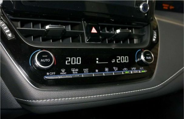 Suzuki Swace 1.8 Hybrid CVT 90 kW image number 9