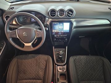 Car image 10