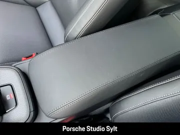Car image 45