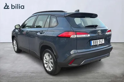 Car image 4