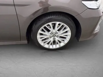 Car image 33