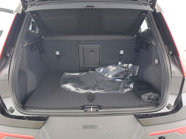 Volvo XC40 B3 Plus Dark 120 kW image number 10