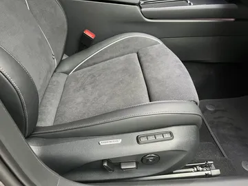 Car image 39