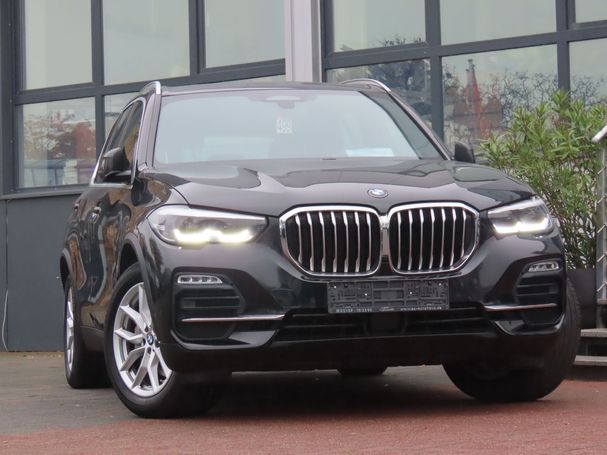 BMW X5 xDrive30d 195 kW image number 1