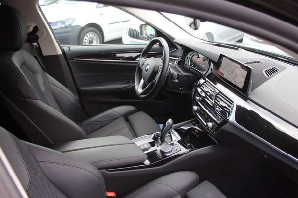 BMW 520d Touring xDrive Sport Line 140 kW image number 5