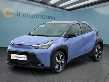 Car image 14