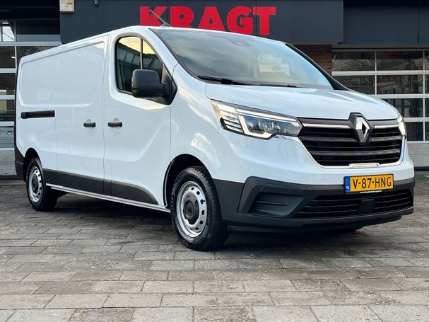 Renault Trafic 81 kW image number 2