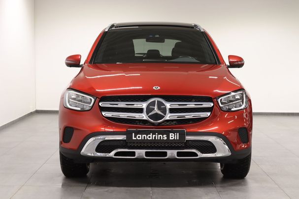 Mercedes-Benz GLC 300 de 4Matic 9G-Tronic 225 kW image number 2