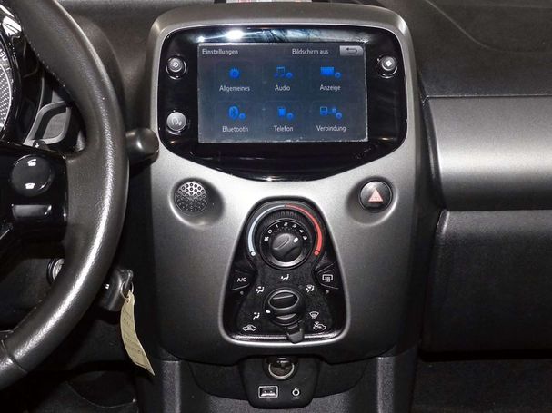 Toyota Aygo 53 kW image number 2