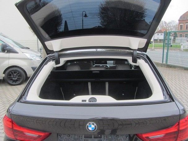 BMW 530d Touring xDrive 195 kW image number 15