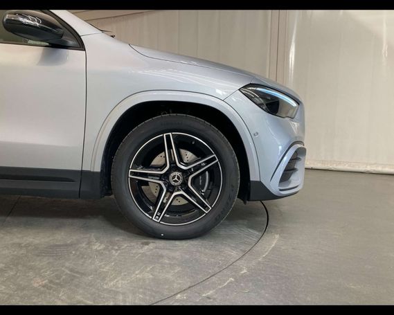 Mercedes-Benz GLA 180 d 85 kW image number 17